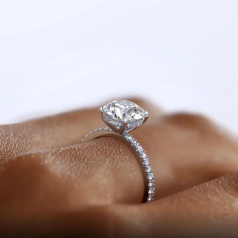 Classic Sparkling White Gold Moissanite Promise Ring