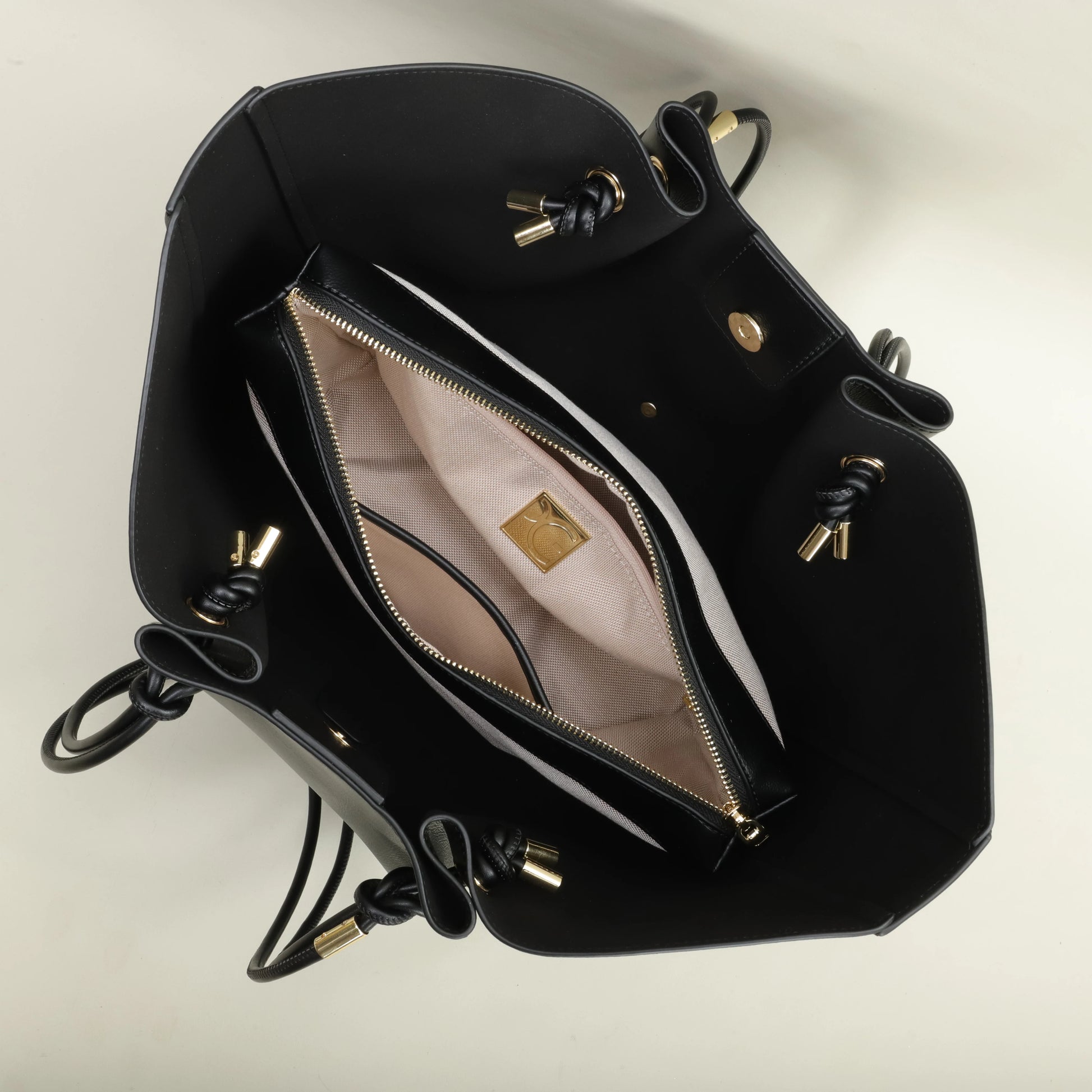 **Eco-Friendly Large-Capacity Fashion Bag by Glam Sleek**  

Elevate your style sustainably with Glam Sleek's **Eco-Friendly Large-Capacity Light Luxury Bag**. Designed for modern women, this chic accessory combines eco-conscious materials with a spacious interior and a touch of luxury. Perfect for work, travel, or daily errands, it’s where fashion meets functionality—without compromising the planet.